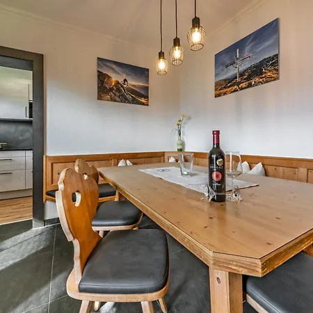 Johanna In Mayrhofen-hippach- Nähe Der Skipiste * Hippach