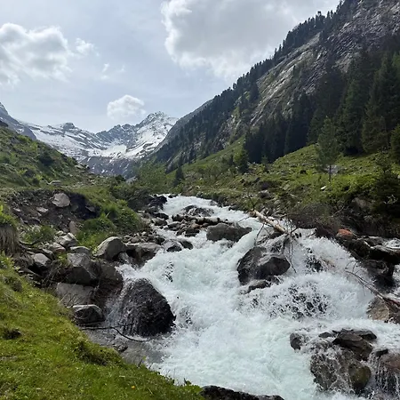 Johanna In Mayrhofen-hippach- Naehe Der Skipiste *