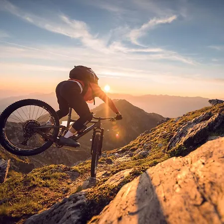 Johanna In Mayrhofen-hippach- Naehe Der Skipiste *